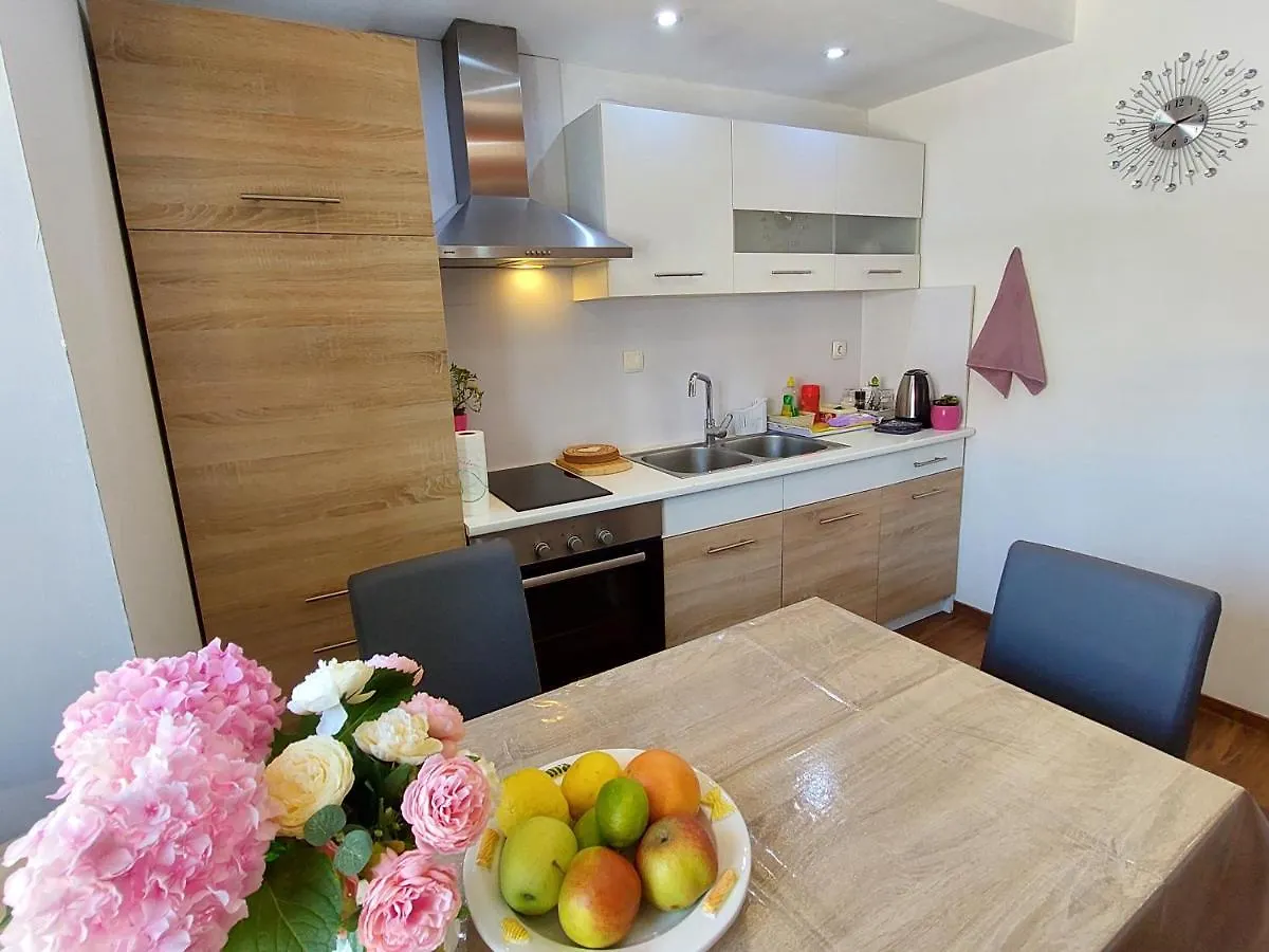 Mexicana Apartment Pink Zadar 0*,  Croatia