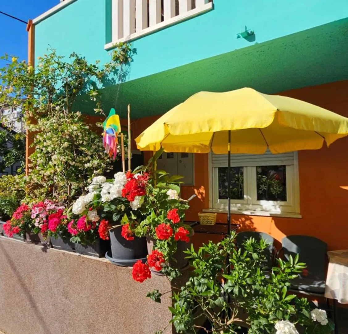 Mexicana Apartment Pink Zadar